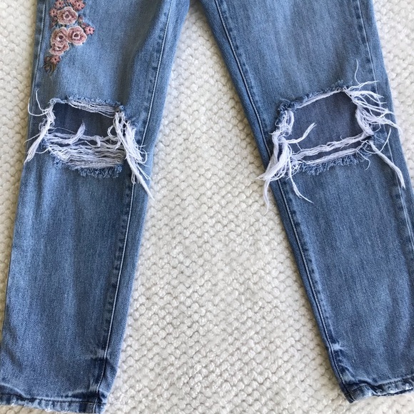 Garage Embroidered Floral Mom Jeans size 1 - Picture 4 of 9